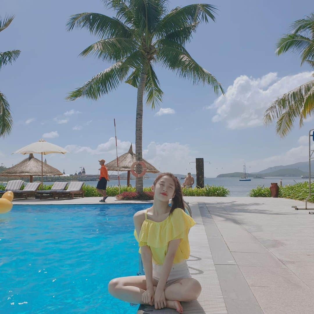 OH MY GIRLさんのインスタグラム写真 - (OH MY GIRLInstagram)「in NHA TRANG🏝🥰」11月20日 20時56分 - wm_ohmygirl