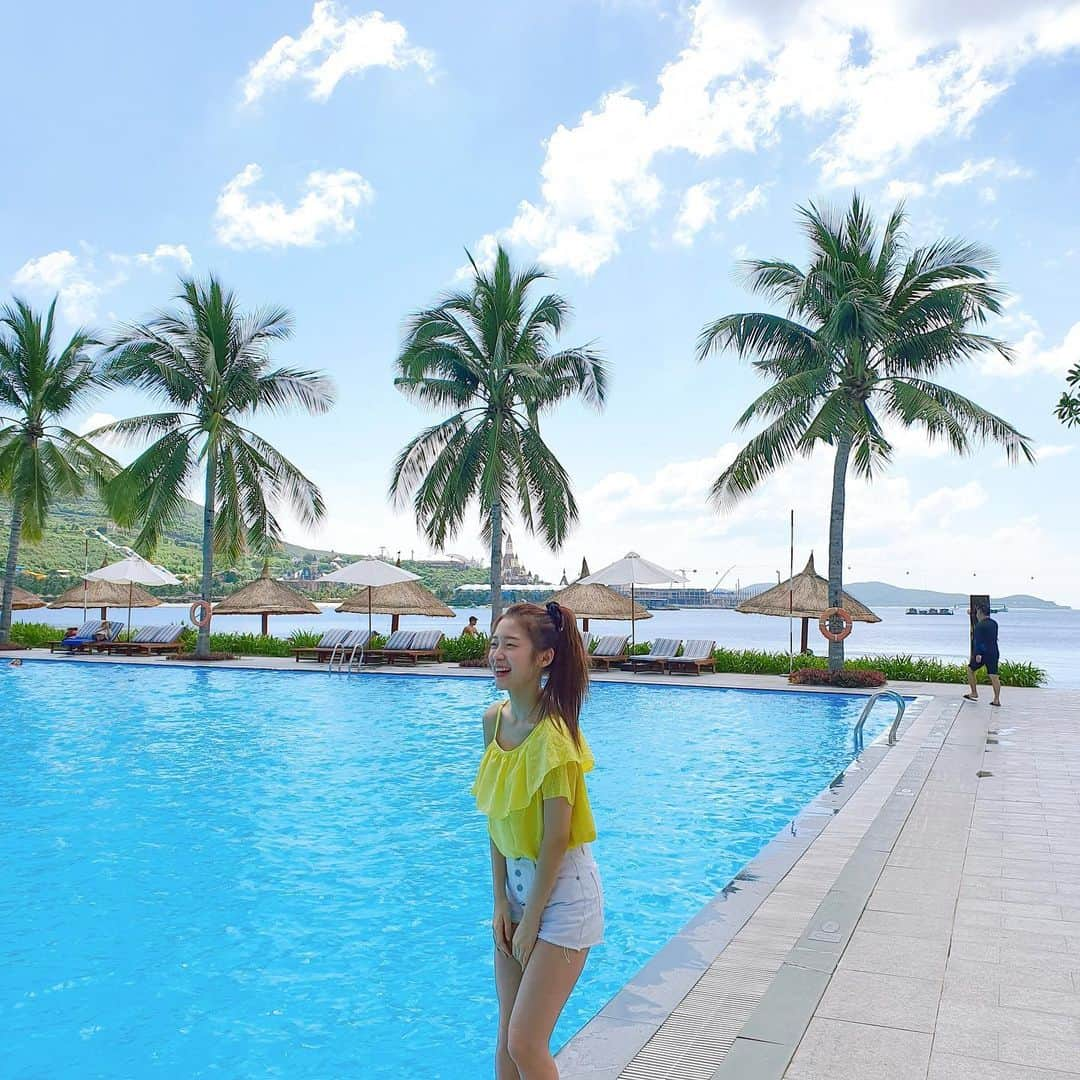 OH MY GIRLさんのインスタグラム写真 - (OH MY GIRLInstagram)「in NHA TRANG🏝🥰」11月20日 20時56分 - wm_ohmygirl