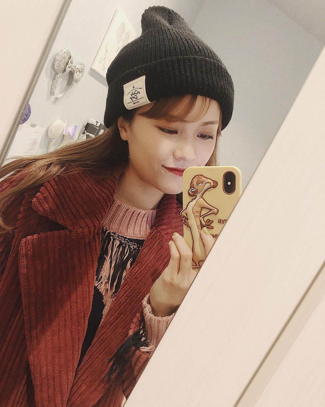 MiracleVellMagicさんのインスタグラム写真 - (MiracleVellMagicInstagram)「New merch: knit cap! 🖤 ニット帽作ったのよ。実はずーっと作りたくてね。ようやく、満足行くシェイプの物が作れた！大きめでふんわりかぶれるの。タグもこだわってデザインしたんだ〜！どうですかよ🌹」11月20日 21時38分 - miraclevellmagic