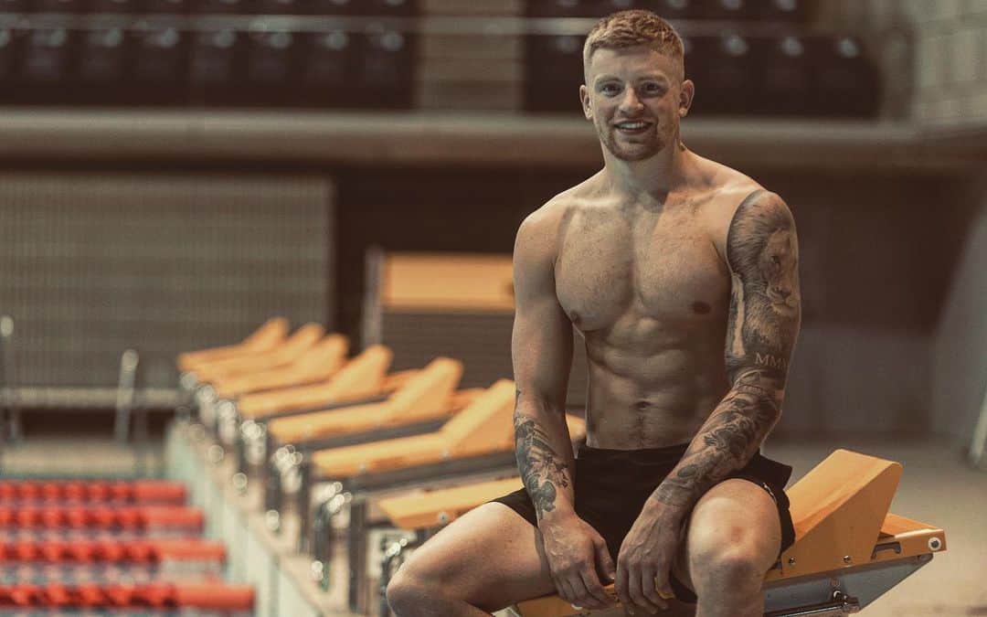 アダム・ピーティのインスタグラム：「London Calling - ISL Weekend 🙏🏼🙌🏼 Can’t wait to race in the Olympic pool again, always something special about it! Whose got tickets and whose bringing some @isl_londonroar kit? @iswimleague」
