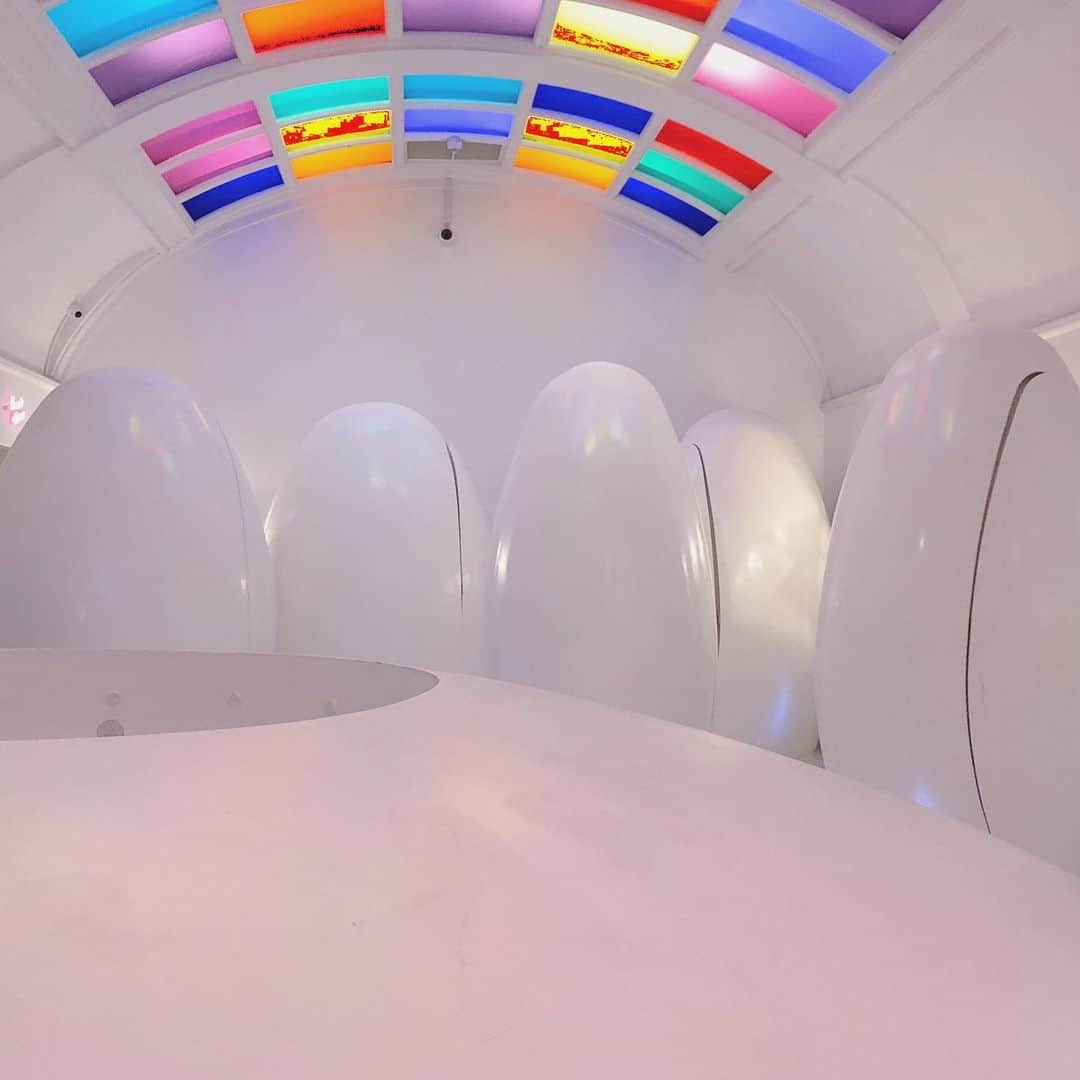 のインスタグラム：「 📍sketch 噂のたまごトイレ🥚 このたまご1つ1つがトイレになってて面白かった😦     #karin_trip🌐 #karin_trip🇬🇧 #アフタヌーンティー #ロンドン旅行 #ロンドン生活 #ロンドンカフェ #アフタヌーンティー部 #イギリス旅行 #旅muse #タビジョ  #pressblog #ローリエプレス #rili #rili_tokyo #lucrajp #isutapic #sucle #emmary #milk_web #スウィートインスタ」