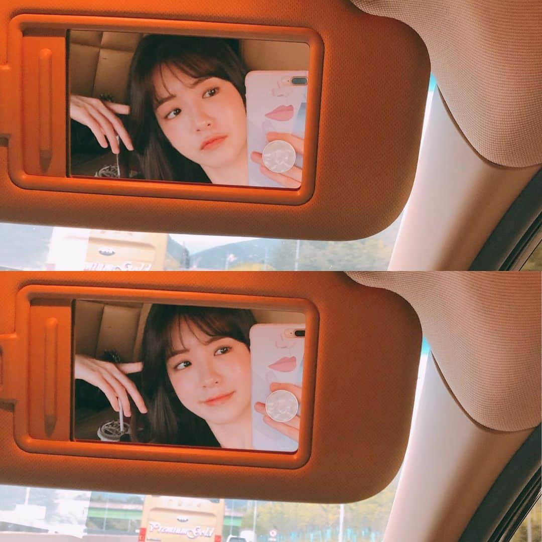 チョン・インソンのインスタグラム：「오늘은 수요일이니까, 두 번 찾아뵐게요🤓💕 . 지금 평택으로 떠난 <골목식당>에서 만나요🙋🏻‍♀️💜」