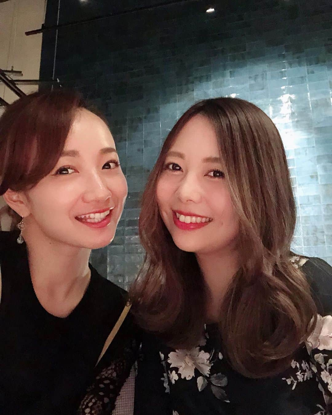 西村季里子さんのインスタグラム写真 - (西村季里子Instagram)「・ やっと久しぶりにお会いできた えりかさん😭😭😭 会った瞬間泣いた(会う前から泣いた←) たくさん話したいことありすぎて、 ずっとしゃべってしまった🌬 えりかさんからの言葉全てが 今のわたしにとって、とっても大事な言葉で、 このタイミングでお会いできて 本当によかったなって感謝しかない🙏🏻 初めて行った伊右衛門サロンも素敵だったな〜🍵 また行きたい&すぐ会いたい💓 #伊右衛門#伊右衛門サロン#ヒカリエ #渋谷 #おしゃカフェ#カフェ#cafe#tea #先輩#美しい#キャスター#感謝 #めちゃ写真撮った #表情筋#笑 #follow#followｍe」11月21日 9時30分 - kiriko_nishimura