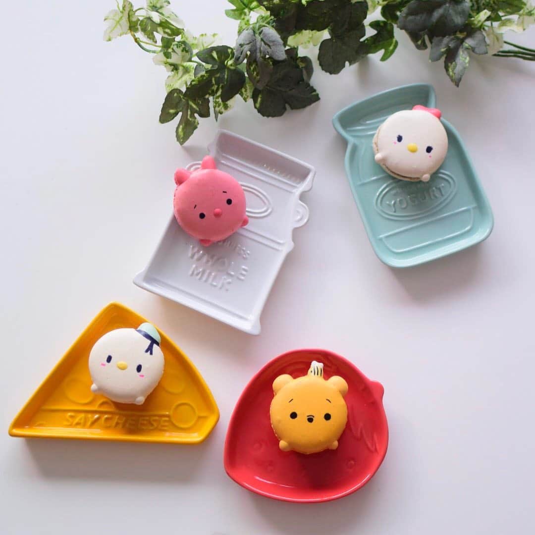 Little Miss Bento・Shirley シャリーさんのインスタグラム写真 - (Little Miss Bento・Shirley シャリーInstagram)「When you have new cute plates, serve them with cute homemade macarons!」11月21日 10時16分 - littlemissbento