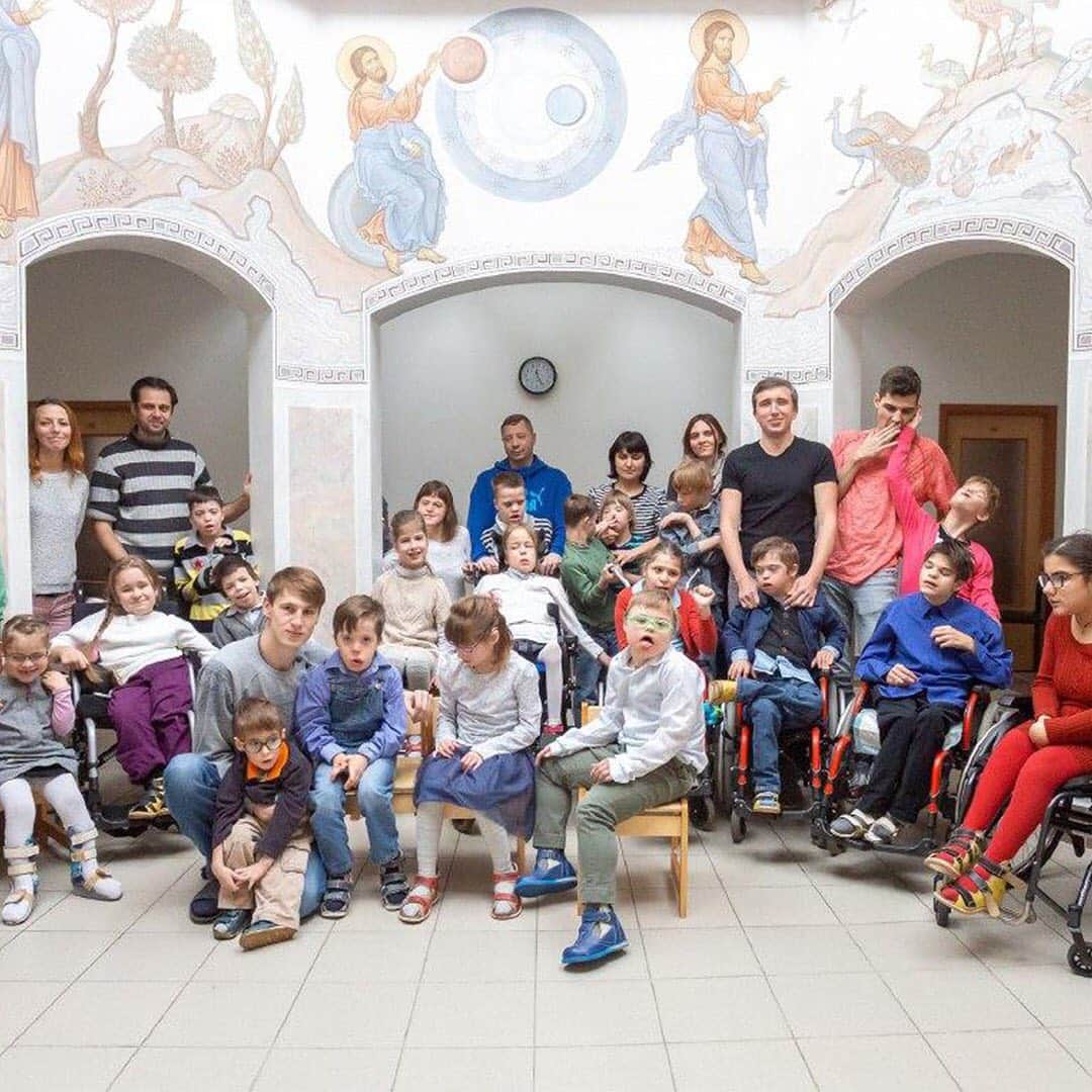 Clarins Russiaさんのインスタグラム写真 - (Clarins RussiaInstagram)「Clarins проводит ...