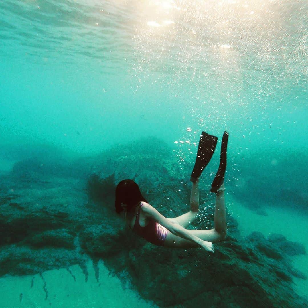 Greta Menchiのインスタグラム：「Mermaids don't drown 🧜‍♀️」