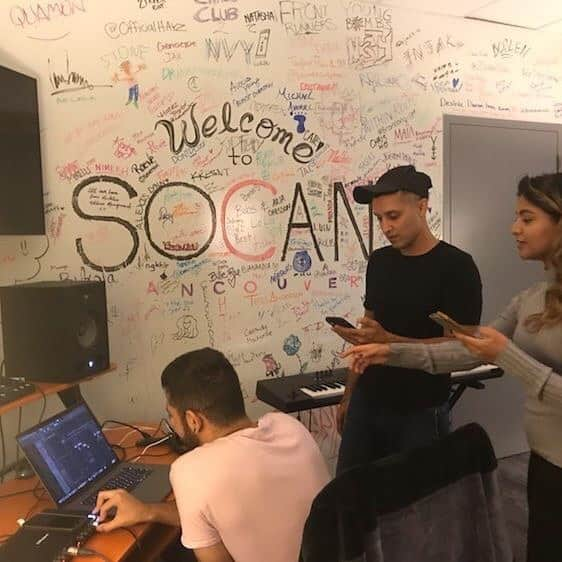 SOCANさんのインスタグラム写真 - (SOCANInstagram)「On #Monday in #vancouver we had @karishma_deo @outr3achmusic and @ishqbector creating a #punjabi banger #songcampmondays」11月21日 3時48分 - socanmusic