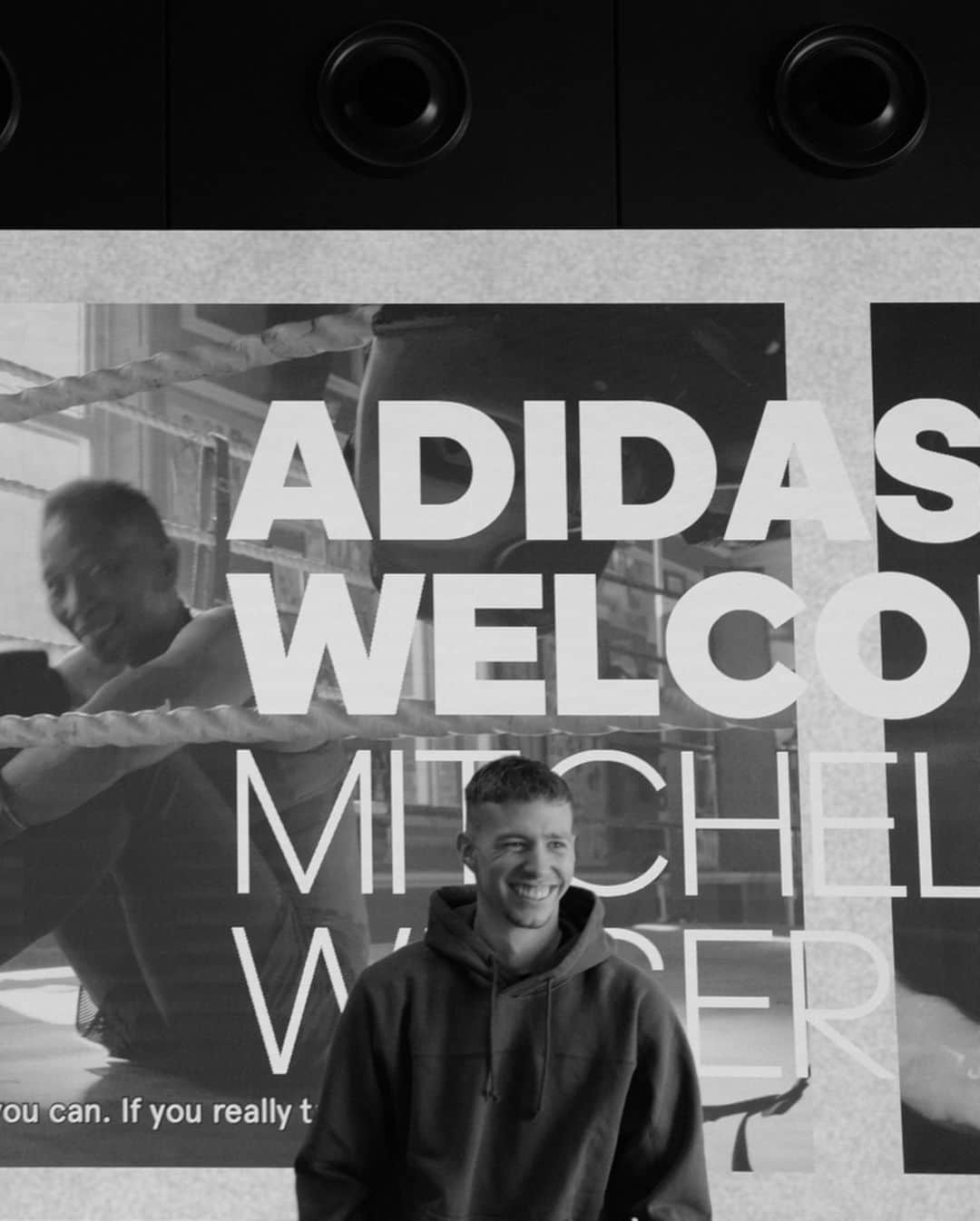 ミッチェル・ヴァイザーさんのインスタグラム写真 - (ミッチェル・ヴァイザーInstagram)「Great day at the Adidas HQ / Very happy to join the @adidas_de family 🙌」11月21日 4時00分 - mitch23elijah