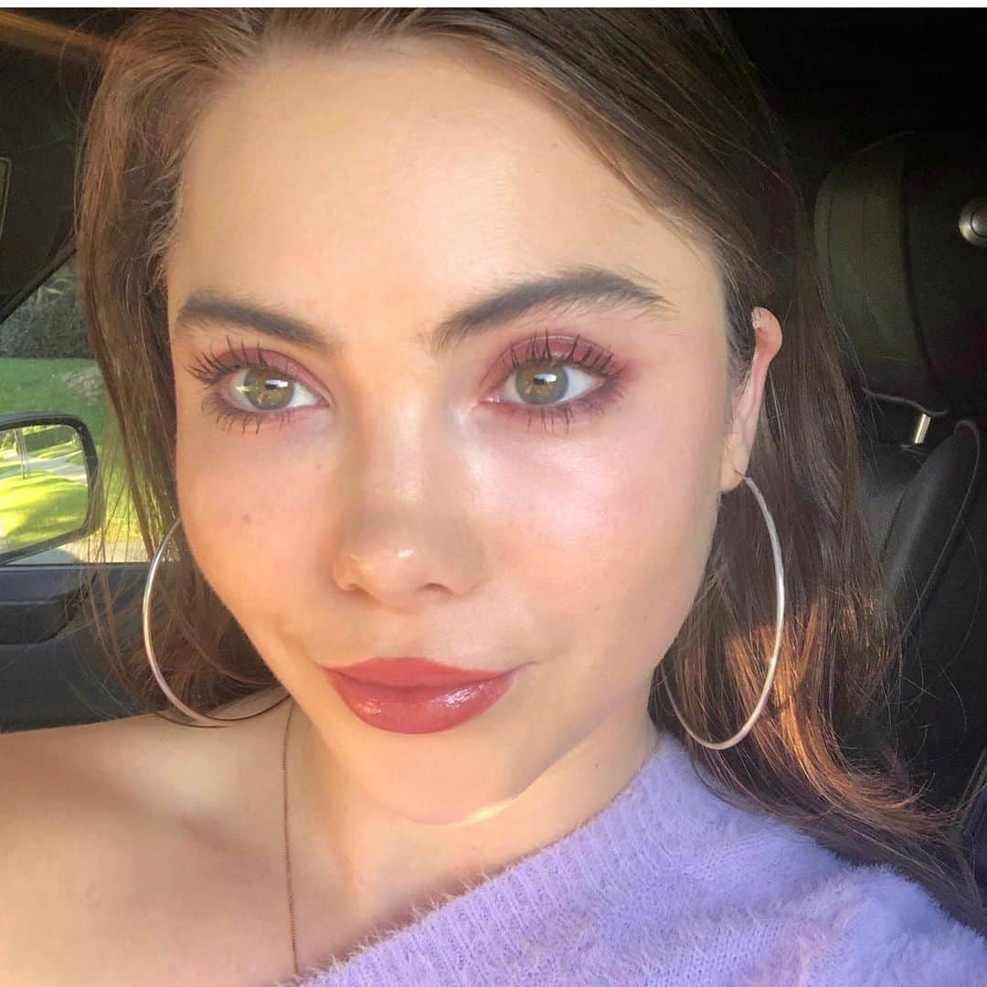 マッケイラ・マロニーさんのインスタグラム写真 - (マッケイラ・マロニーInstagram)「butterflies」11月21日 4時39分 - mckaylamaroney