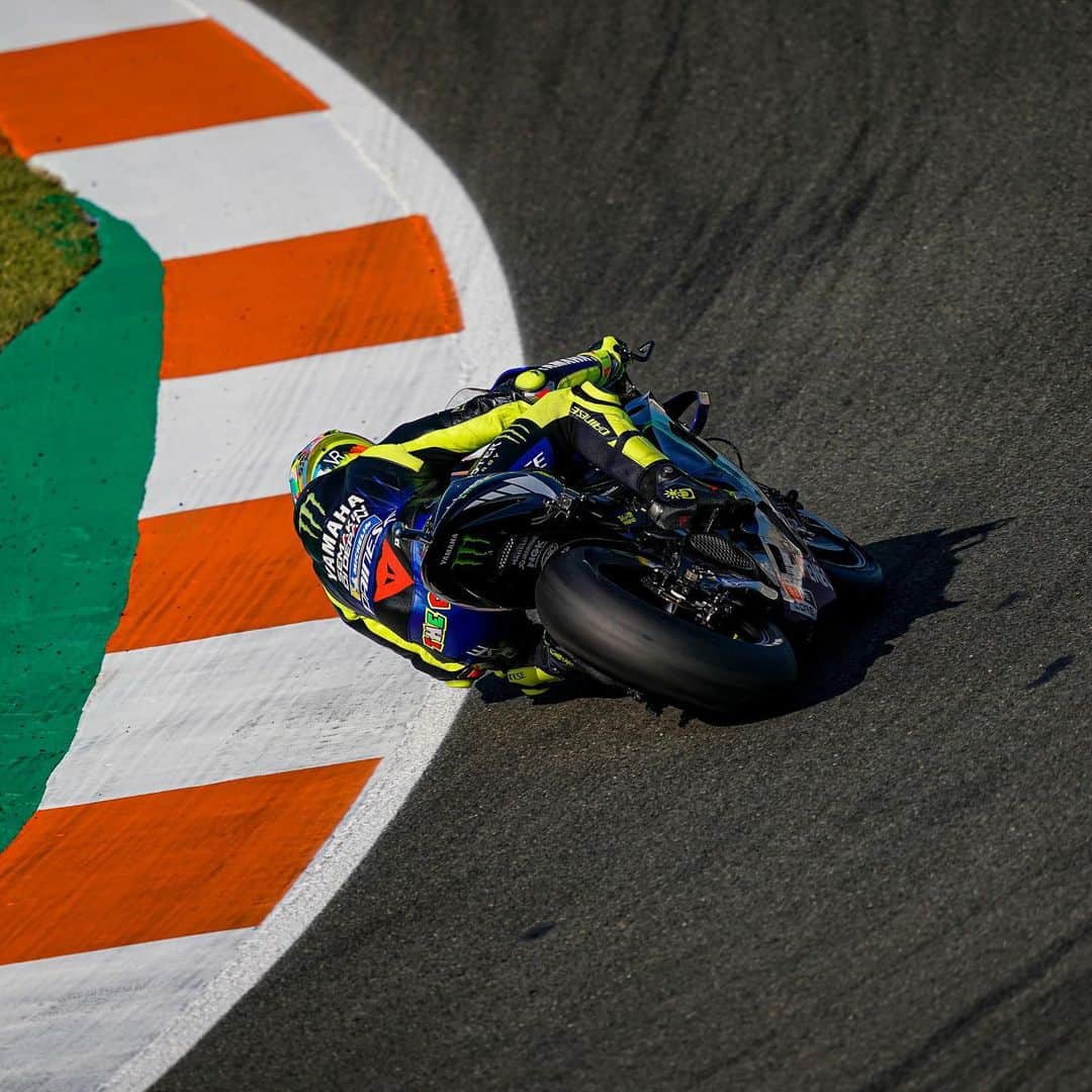 YamahaMotoGPさんのインスタグラム写真 - (YamahaMotoGPInstagram)「@valeyellow46 wrapped up the Valencia Test in 9th in the Day 2 standings and in 10th in the overall results. . . #MonsterYamaha | #MotoGP | #ValenciaTest | #MonsterEnergy | #VR46」11月21日 5時23分 - yamahamotogp