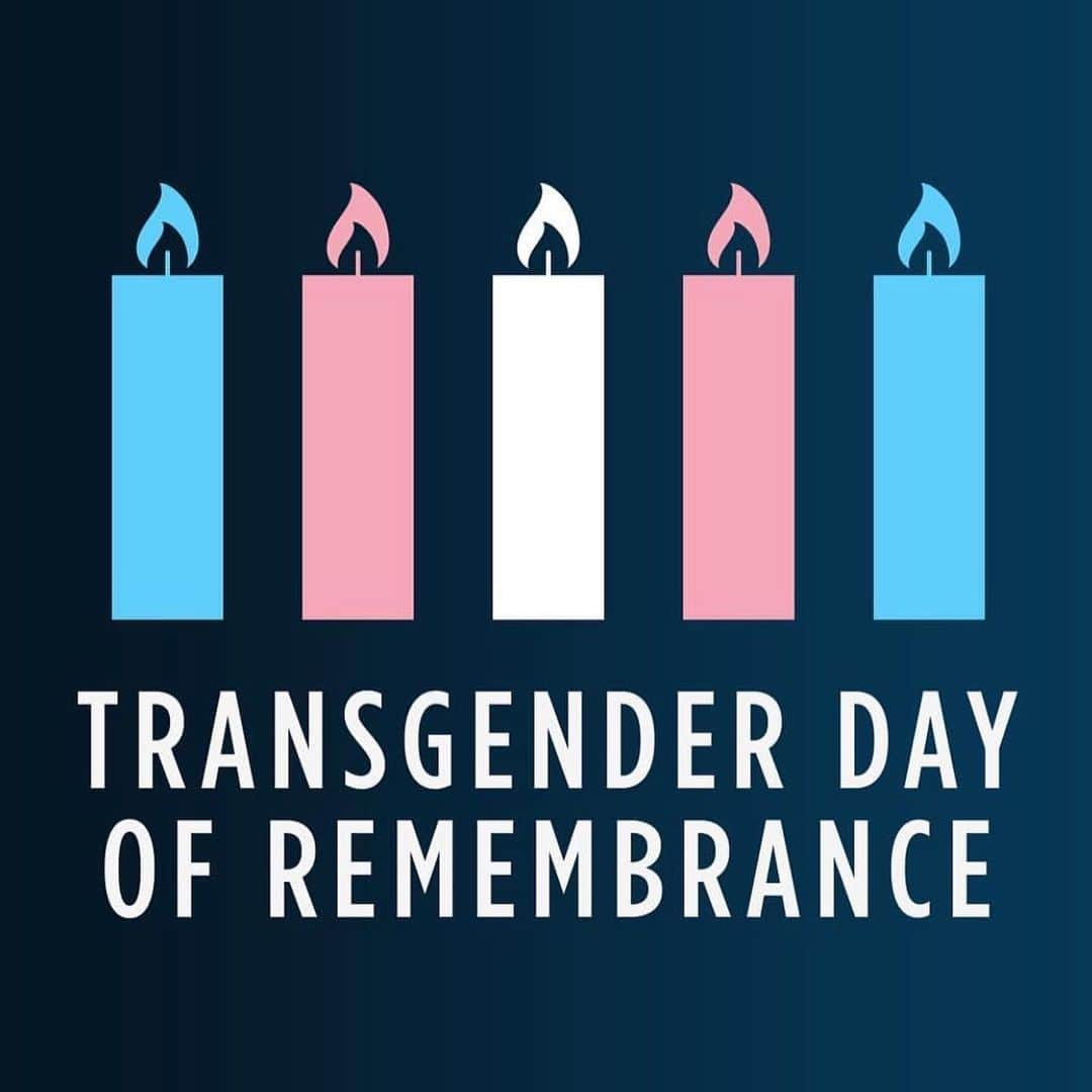 ナオミ・ワッツさんのインスタグラム写真 - (ナオミ・ワッツInstagram)「Today we remember... too many lives lost #DisarmHate so transgender people can live free  #TDOR ❤️」11月21日 6時36分 - naomiwatts