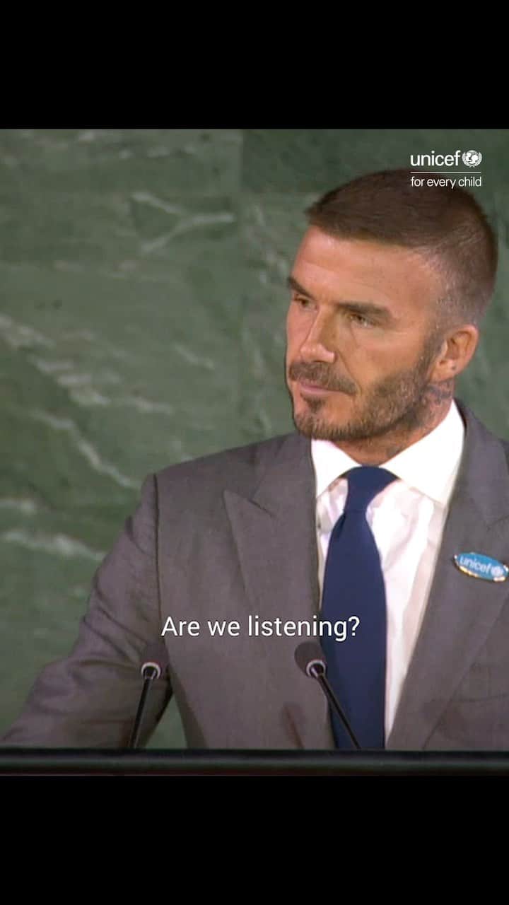 のインスタグラム：「So proud of @davidbeckham speaking at the @unitednations today to mark World Children’s Day. When we empower and protect children we give them the opportunity to unlock their potential. We must listen to them and act for them. @unicef x VB」