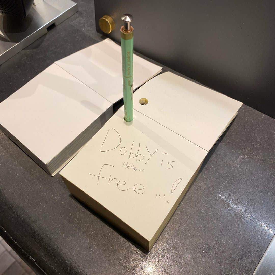 キム・スヒョンさんのインスタグラム写真 - (キム・スヒョンInstagram)「cute note that someone left 👌🏻🤍」11月21日 19時48分 - claudiashkim