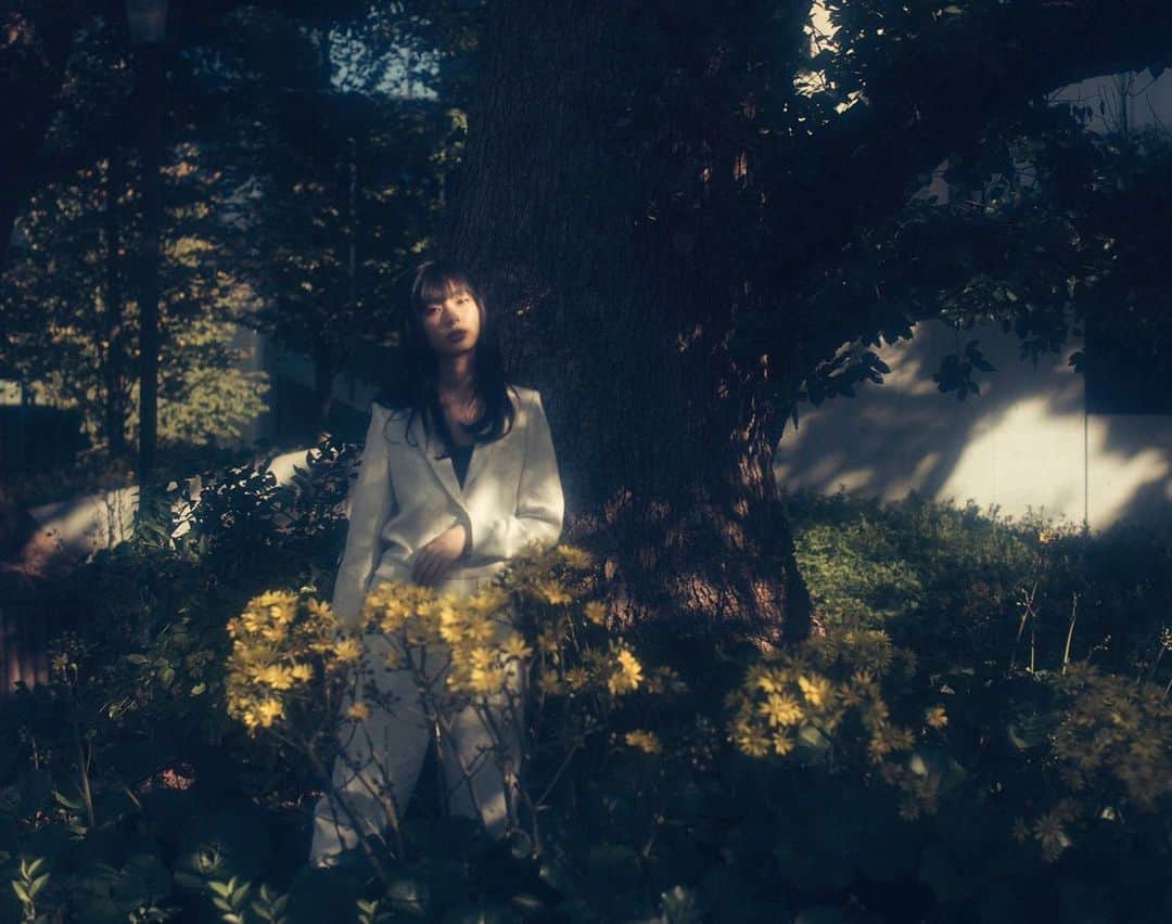 きなりのインスタグラム：「安藤政信さんに撮っていただきました📸  そして明日22日から始まるアートフェア「GRADATION代官山」で展示されます！ 是非皆さま足をお運びください🙏 ＜開催日程＞ 2019/11/22(金)～12/15(日)  水～日曜日 開催　(※月・火曜 休館)  水～土曜 OPEN 12:00 / CLOSE 23:00（入場は22:00までとなります） ※23:00まで音楽イベントあり  日曜 OPEN 12:00 / CLOSE 21:00（入場は20:00までとなります） ※21:00まで音楽イベントあり ＜会場＞ 〒150-0034　東京都渋谷区代官山町20-23 TENOHA代官山 東急東横線「代官山駅」正面出口より徒歩3分 【OFFICIAL WEB SITE】 www.gradation-info.com  #安藤政信」