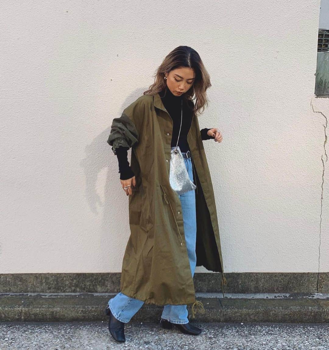 yuikoさんのインスタグラム写真 - (yuikoInstagram)「結局mods coatカーキも買った人 カーキもかわいいなああぁ💯 今日は新作何点か入荷してます、ぜひチェックしてね☺️ @flugge_official  #flugge#flugge_official」11月21日 18時47分 - _yuiko__