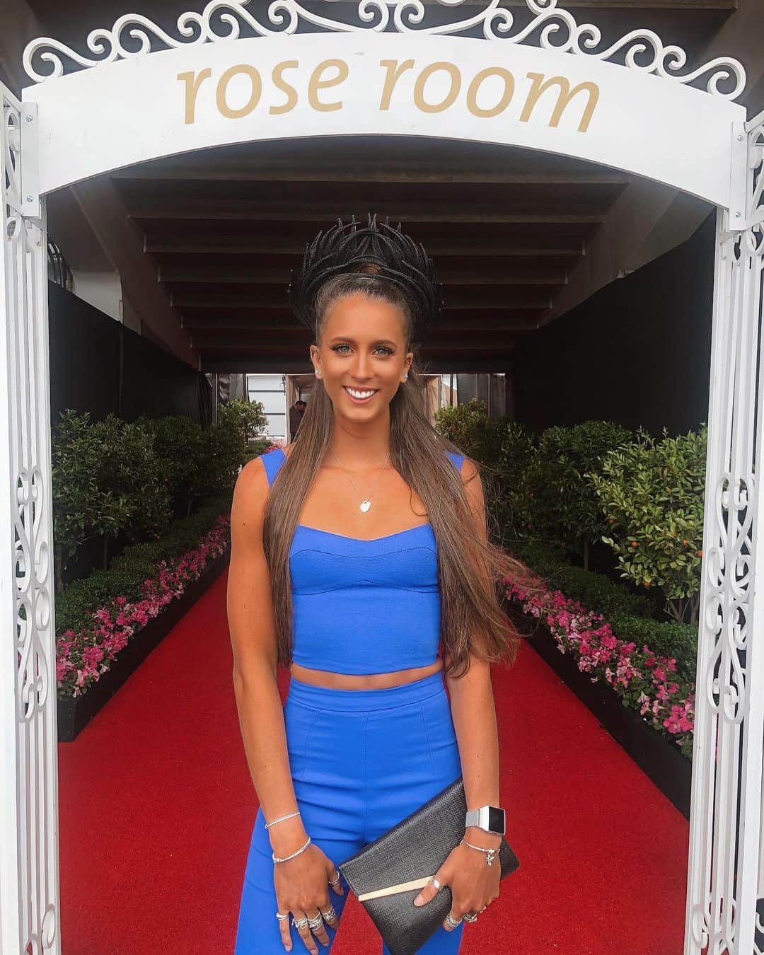 Maddie COATESのインスタグラム：「Mum still dresses me 🐎」