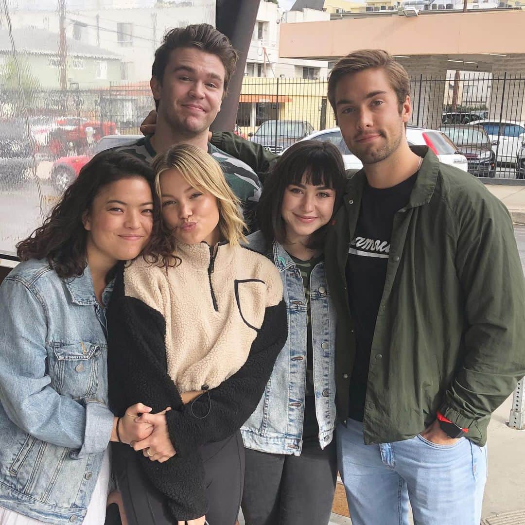 オースティン・ノースのインスタグラム：「GOT THE WHOLE GANG TOGETHER」