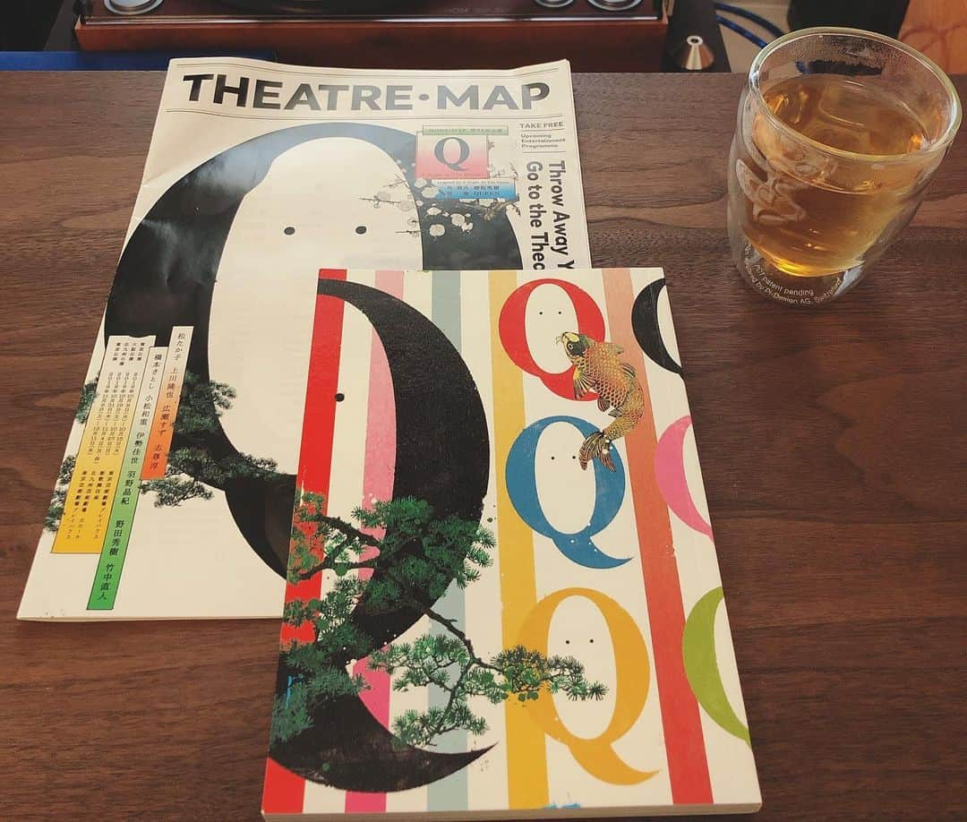 休日課長さんのインスタグラム写真 - (休日課長Instagram)「NODA・MAP第23回公演 『Q』：A Night At The Kabuki 観劇。これから観る方もいらっしゃると思うので色々話すのはやめておきますが、とにかく、凄まじく、素晴らしかった。写真は終演後、伊勢佳世さんと。とても素敵な方！尊敬です。 #nodamap #野田地図」11月21日 11時34分 - kyujitsu_kacho