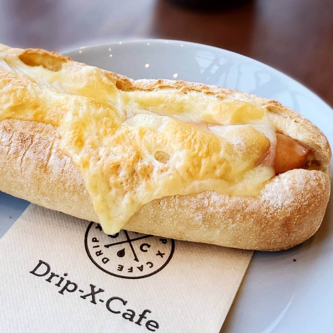 ミスター黒猫（黒猫仙人）のグルメインスタ