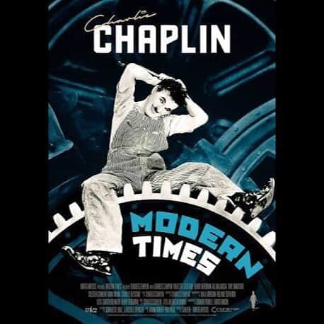 若林時英さんのインスタグラム写真 - (若林時英Instagram)「Modern Times Charles Chaplin  チャップリン映画を初めて観ました。 なぜこの映画を観たかというとjoker のワンシーンにこの映画で有名なスケートをしてるチャップリンが映っていたので観て観ました。これを観てからジョーカーを観ればSmileの音楽の意味がちょっと違って観れますよ。是非。  #モダンタイムス」11月21日 13時42分 - jiei_wakabayashi