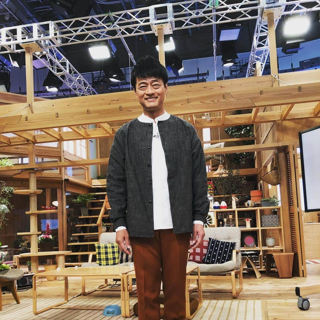 吉田ナオキさんのインスタグラム写真 - (吉田ナオキInstagram)「NHK「ごごナマ」生放送無事に終わりましたー。 神保さんお疲れ様でしたー💁‍♂️ #神保悟志 #スタイリング」11月21日 14時05分 - naokiyoshida_st