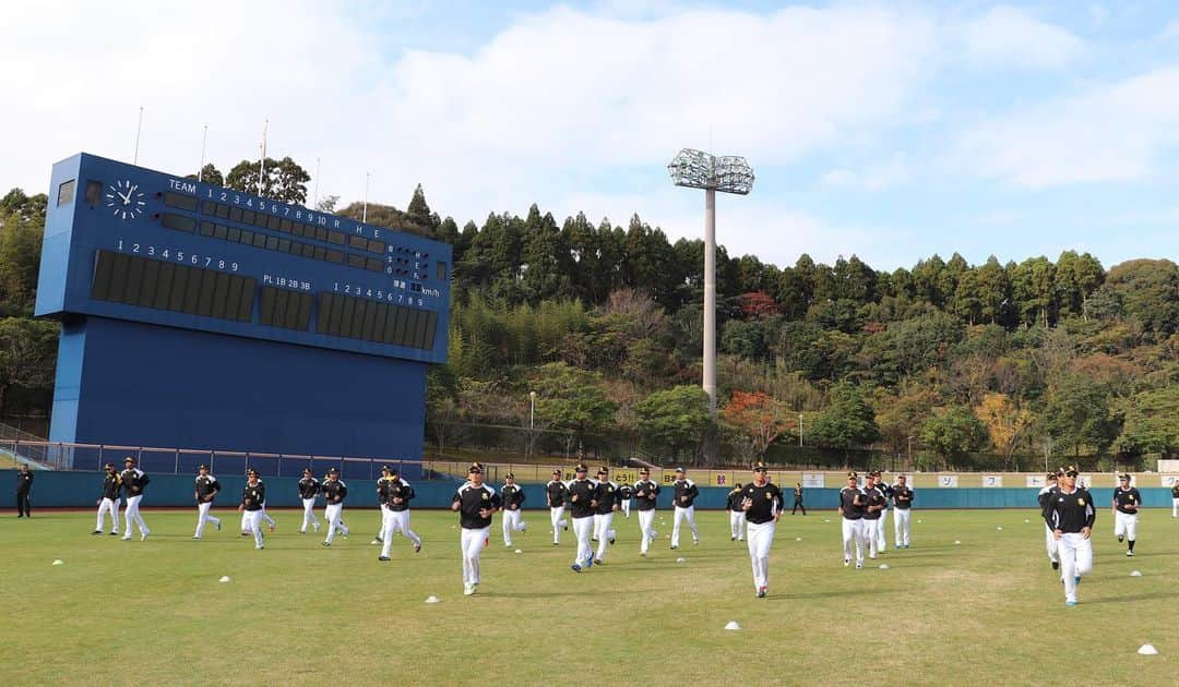 福岡ソフトバンクホークスさんのインスタグラム写真 - (福岡ソフトバンクホークスInstagram)「#宮崎秋季キャンプ2019 #最終日 #softbankhawks #ホークス #奪sh」11月21日 14時43分 - softbankhawks_official