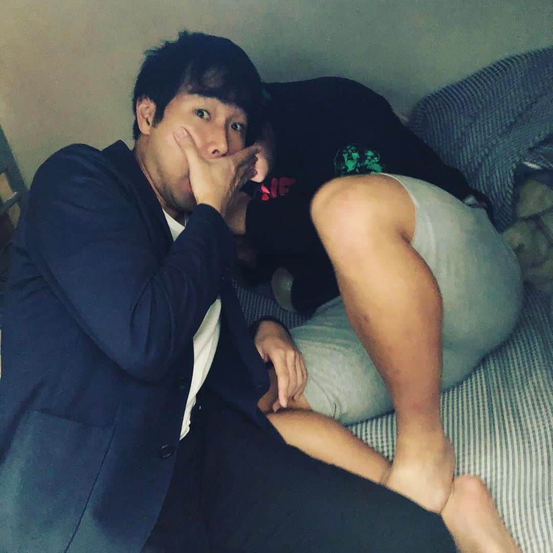 兵頭彰のインスタグラム：「今日も今日とて  #ユウジとユウキ #怪しい関係 #大日道場の日常」