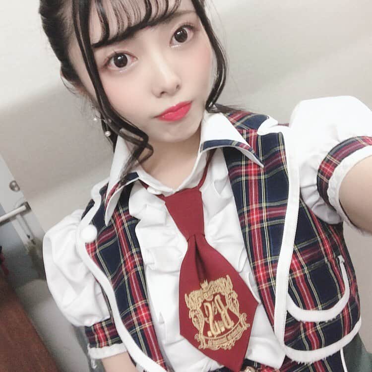 さきすたぐらむさんのインスタグラム写真 - (さきすたぐらむInstagram)「‎⑅⃝ 定期ラストThanks!!♡♡ちとブレた . . #idol #daily #followme #Japanesegirl #fashion #댓글 #팔로우 #일상 #일상스타그램 #사진스타그램 #일본인 #일본 #얼스타그램#데일리 #아이돌  #アキバ制服 #アイドル #メイド #ニーハイ #コスプレ #ニーハイソックス #秋葉原 #衣装 #制服 #アイドル衣装  #アキバ #バクステ#体育座り #ポニーテール #아키하바라」11月21日 15時39分 - saki_kakaka