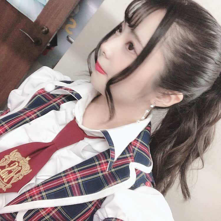 さきすたぐらむさんのインスタグラム写真 - (さきすたぐらむInstagram)「‎⑅⃝ 定期ラストThanks!!♡♡ちとブレた . . #idol #daily #followme #Japanesegirl #fashion #댓글 #팔로우 #일상 #일상스타그램 #사진스타그램 #일본인 #일본 #얼스타그램#데일리 #아이돌  #アキバ制服 #アイドル #メイド #ニーハイ #コスプレ #ニーハイソックス #秋葉原 #衣装 #制服 #アイドル衣装  #アキバ #バクステ#体育座り #ポニーテール #아키하바라」11月21日 15時39分 - saki_kakaka