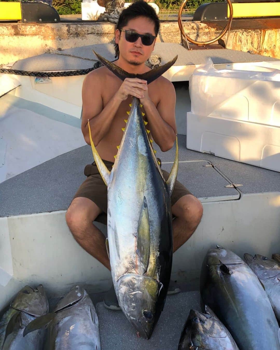 仁科克基さんのインスタグラム写真 - (仁科克基Instagram)「今回の #久米島 #釣り　 #キハダマグロ  はまぁーまぁー サイズが釣れましたよ。 #仁科克基」11月21日 15時52分 - nishina.masaki