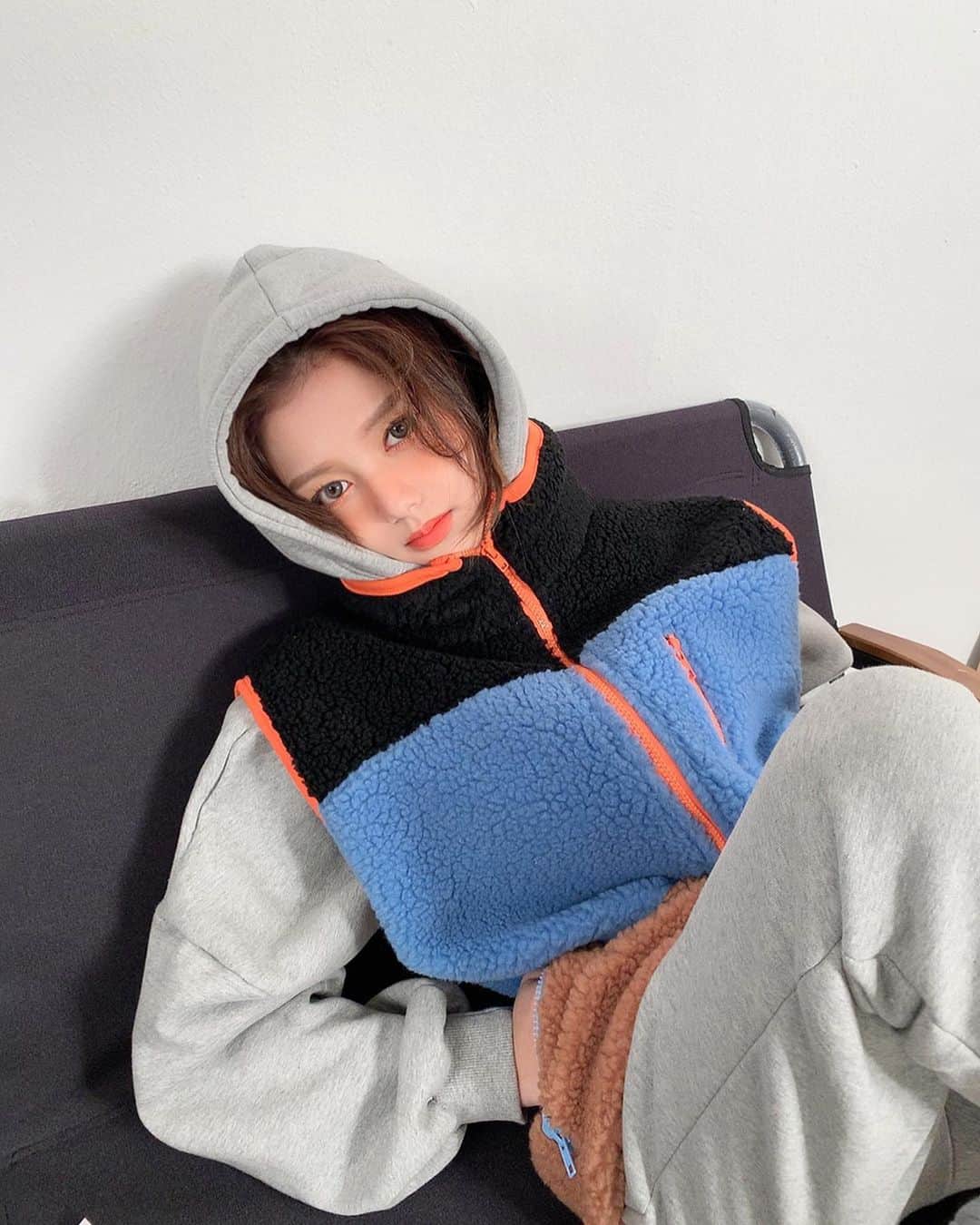 Chuuのインスタグラム：「Are you having a nice day?🙂✨#chuuseoul」