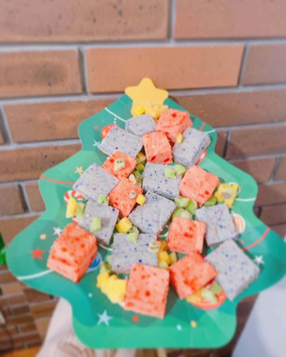 河西里音さんのインスタグラム写真 - (河西里音Instagram)「可愛い♡♡ 乳製品抜きの クリスマスケーキ♡♡ #クリスマスツリーケーキ #先取り #ホムパ #cake #homeparty」11月21日 16時33分 - rion_kasai