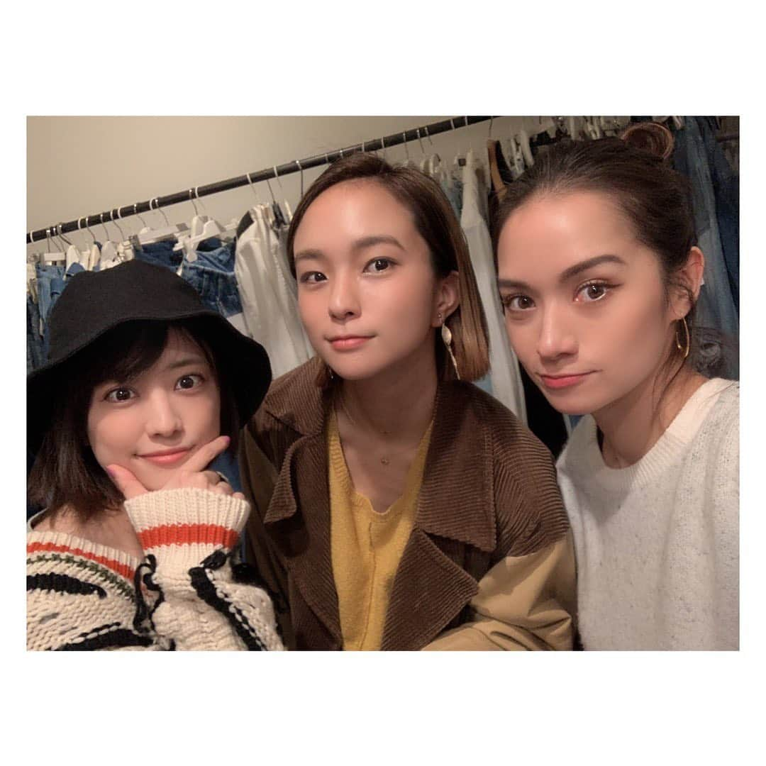 福田沙紀さんのインスタグラム写真 - (福田沙紀Instagram)「やはー❤️偶然、熊本人、集結ッ  @leola_official @michi_oomori_official @sakifukuda_official #始まったら止まらない熊本弁#熊本女子」11月21日 16時41分 - sakifukuda_official