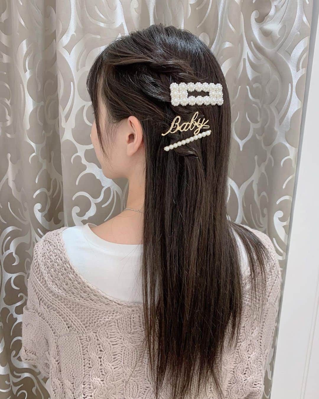 のインスタグラム：「ちらっ✨  #ヘアアレンジ  #ピン #AKB48 #下尾みう #miushitao」