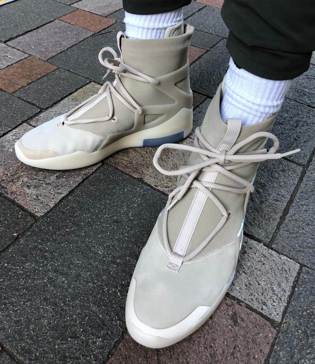落合知也のインスタグラム：「#todayskicks #airfearofgod」