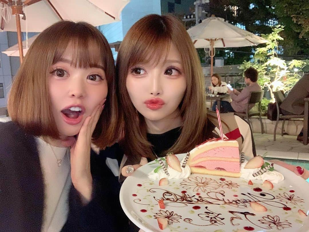 桜咲乃愛さんのインスタグラム写真 - (桜咲乃愛Instagram)「まきちゃんとディナー🍽💕✨ お祝いありがとう🥰♥️♥️♥️✨ 楽しかった♡♡ #友達#休日の過ごし方 #プール付き #イルミネーション#お誕生日プレート #青山#青山ディナー#渋谷ディナー #347cafe」11月21日 17時58分 - noasama1101