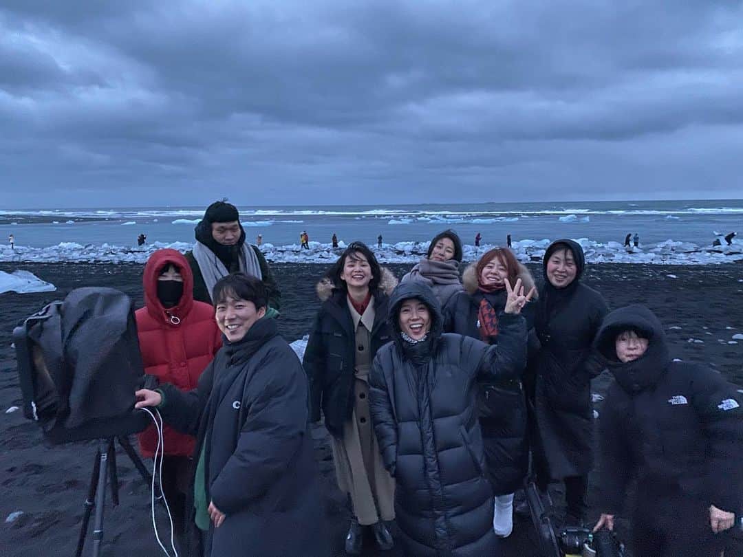 ユン・スンアさんのインスタグラム写真 - (ユン・スンアInstagram)「: 너무 행복했던 아이슬란드. 고마워 💕」11月22日 3時38分 - doflwl