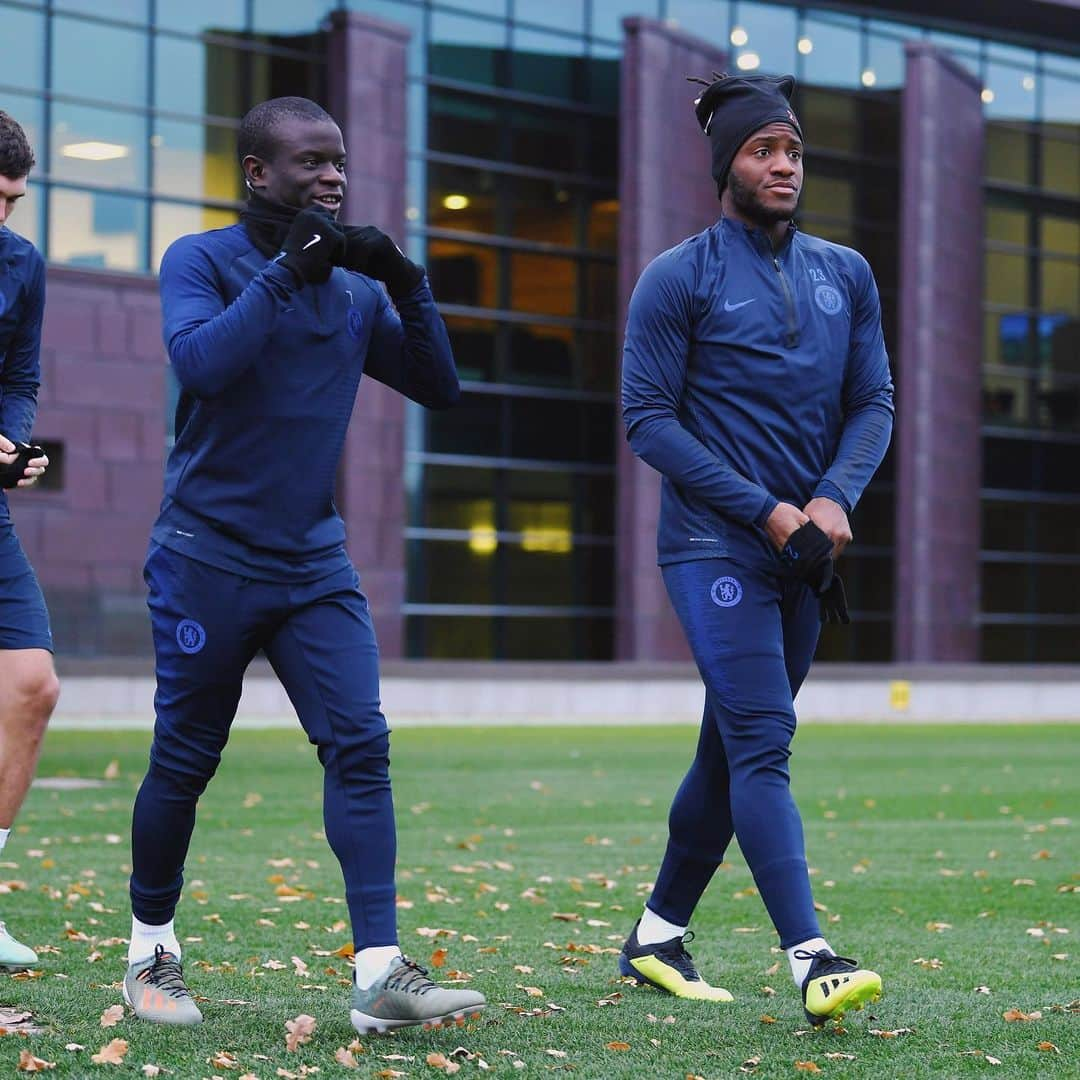 ミシー・バチュアイさんのインスタグラム写真 - (ミシー・バチュアイInstagram)「Back at it 💪🏾🚧 @chelseafc @nglkante」11月22日 3時46分 - mbatshuayi