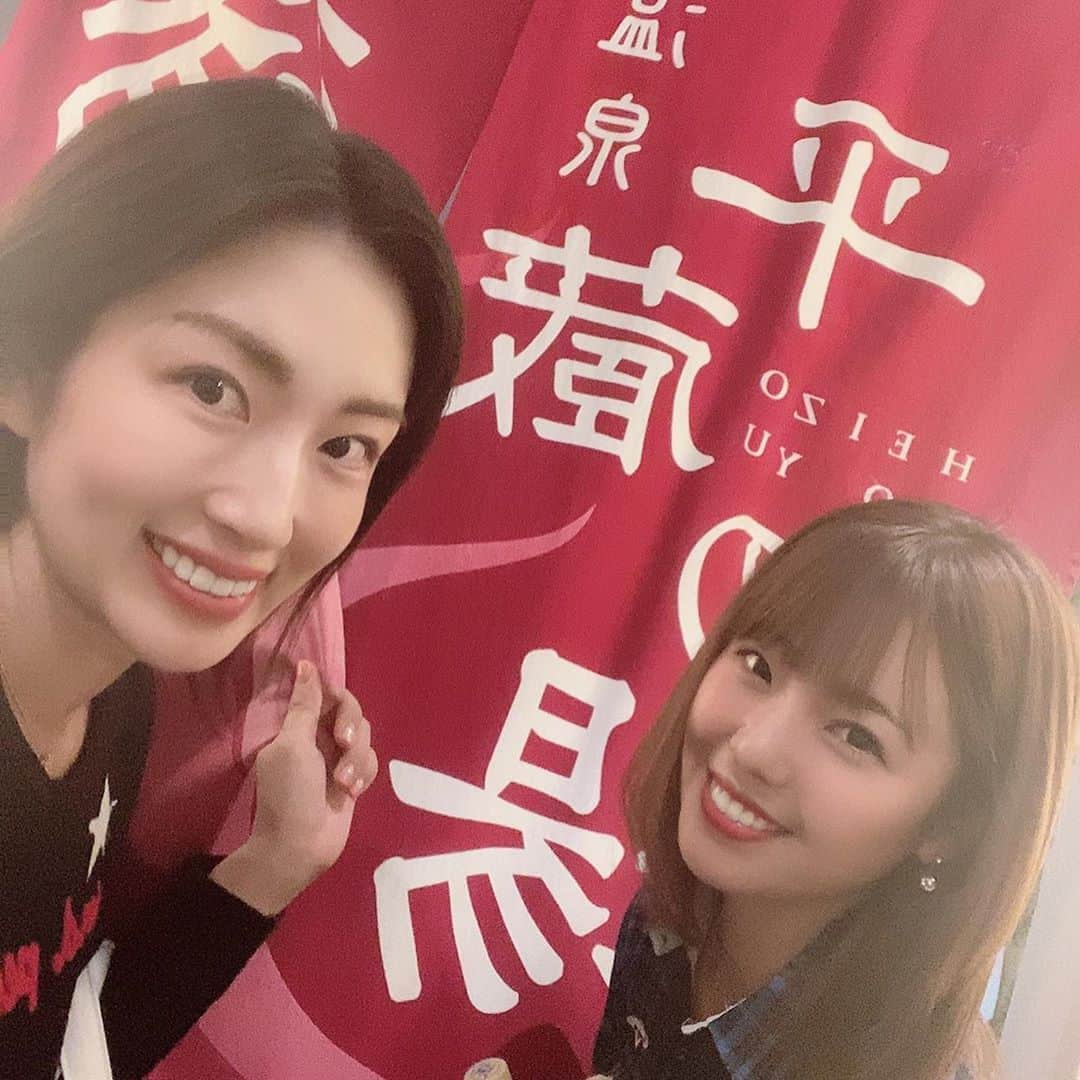 庄司ゆうこさんのインスタグラム写真 - (庄司ゆうこInstagram)「今日はちかちゃんとゴルフ⛳️💖 晴れ女パワー全開で最高のゴルフ日和❣️ そして2人とも絶好調に調子がよくベストスコア更新‼️ それにしてもここのコース、今日で3回目なんだけど毎回露天風呂が気持ち良すぎてついつい長風呂しちゃう✨ お風呂上がりは頑張ったご褒美にチョコレートパフェ❤️ 今日も楽し過ぎて時間があっという間だったなぁー✨✨✨ #ベルセルバカントリークラブ#市原#ゴルフ#ゴルフ女子#ゴルフ日和#ポジティブスターヨガ#ヨガインストラクター#エンジョイゴルフ#晴れ女パワー#全開#束の間の休息#ベストスコア更新」11月21日 20時07分 - yuko.shoji