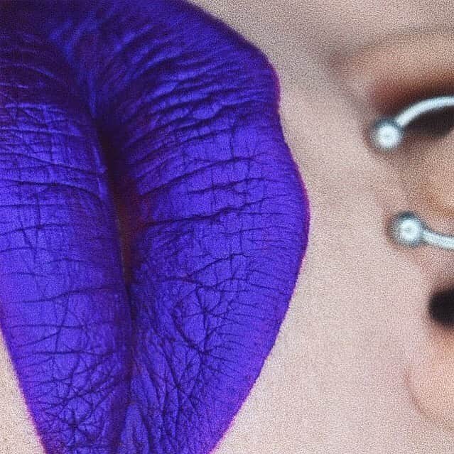 Sayaka Obaraのインスタグラム：「💋💜 @meltcosmetics #meltmariachi liquid set lipstick from #meltamoreterno collection. . . #meltcosmetics」
