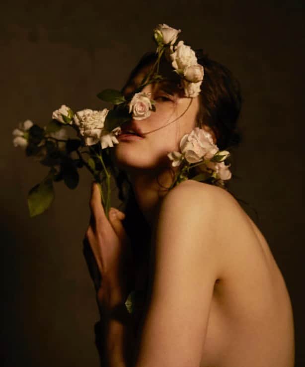 香華（KOuKA）のインスタグラム：「A little #throwbackthursday to one of my all time favourite shoots 🌸💐🌷🌺🥀 #akinoriito」
