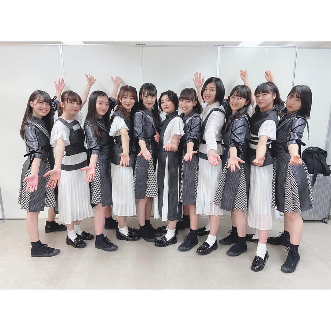 村星りじゅ（ukka）さんのインスタグラム写真 - (村星りじゅ（ukka）Instagram)「今日は幕張メッセにて﻿ 「EXPERIENCE vol.1 DAY1」に﻿ オープニングアクトで﻿ 出演させていただきました！﻿ ﻿ 桜エビ〜ずからukkaに改名後  初のステージでした( ¨̮ )﻿ ﻿ エビ中さんとベリーグッドマンさんに﻿ お写真撮っていただきました＊.゜﻿ ﻿ ありがとうございました。﻿ ﻿ #幕張メッセ #EXPERIENCE﻿ #私立恵比寿中学 #エビ中 さん﻿ #ベリーグッドマン さん﻿ #ukka」11月21日 21時31分 - riju_murahoshi