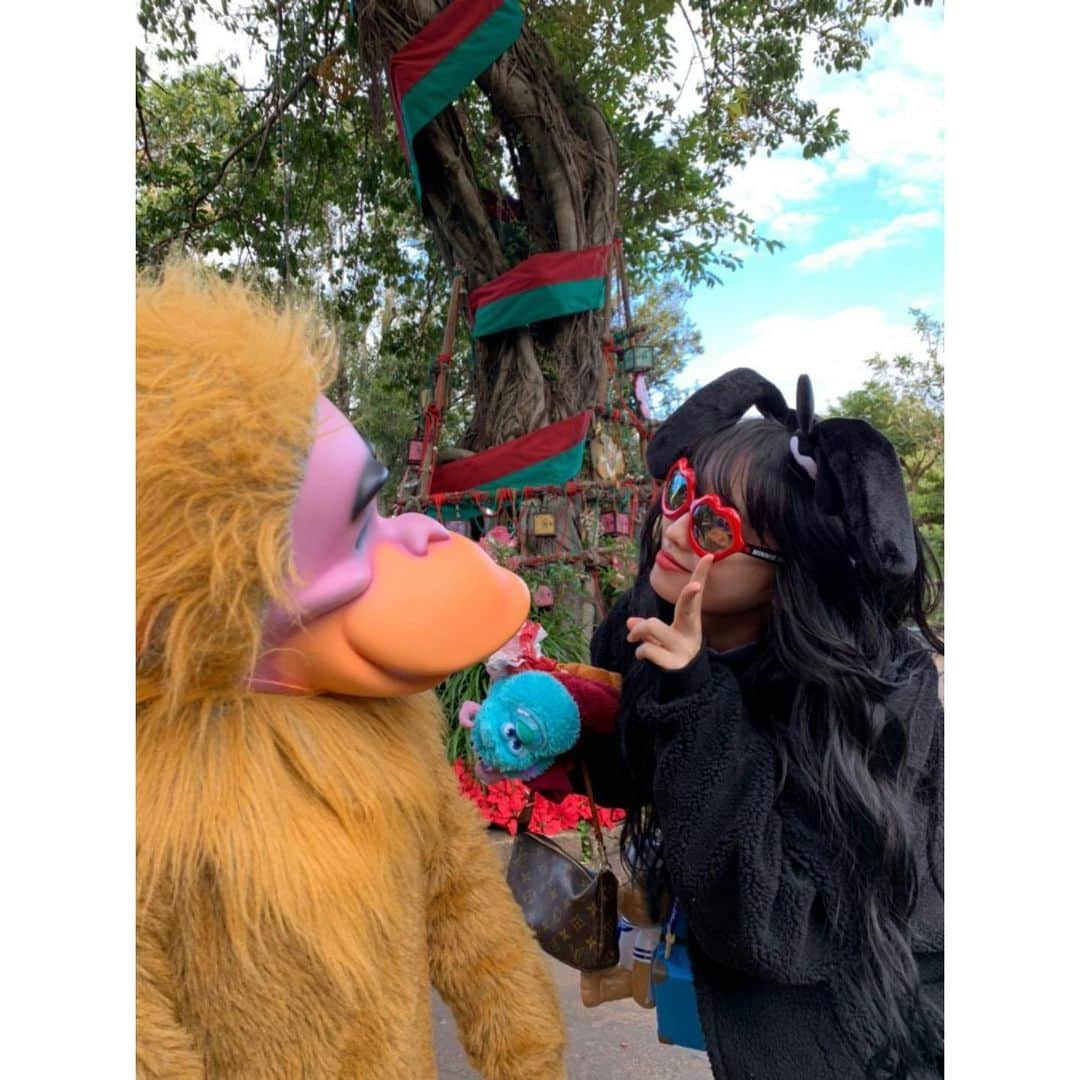 TWICEさんのインスタグラム写真 - (TWICEInstagram)「DisneySea#&TWICE(🍑)...1」11月21日 21時31分 - twicetagram