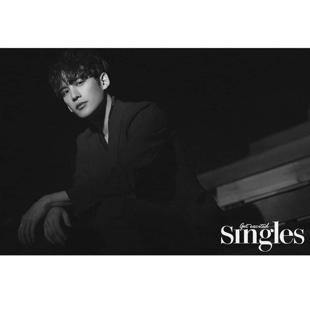 Jellyfish Entertainmentさんのインスタグラム写真 - (Jellyfish EntertainmentInstagram)「#repost @singlesmagazine ・・・ #싱글즈_스타 드라마 <신입사관 구해령>을 비롯해 꾸준히 작품 활동을 이어온 박기웅의 화보를 공개합니다! 다채로운 그의 매력을 싱글즈 12월호에서 만나보세요🤗」11月21日 21時52分 - jellyfish_stagram