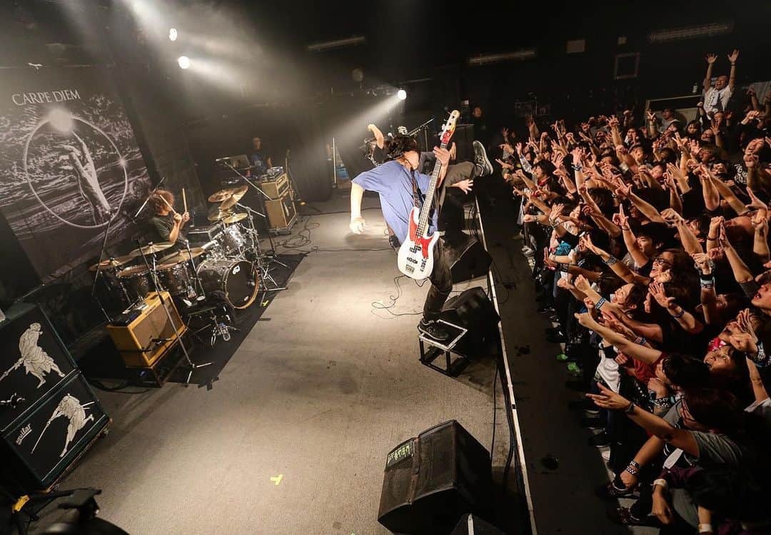 のインスタグラム：「ツアー2本目、浜松。 すでにいい演奏になってきた！ #カルペディエムツアー」