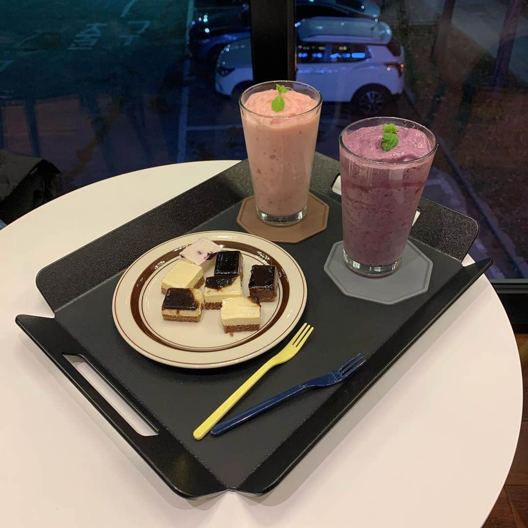 チ・ミンヒョクのインスタグラム：「🍰」