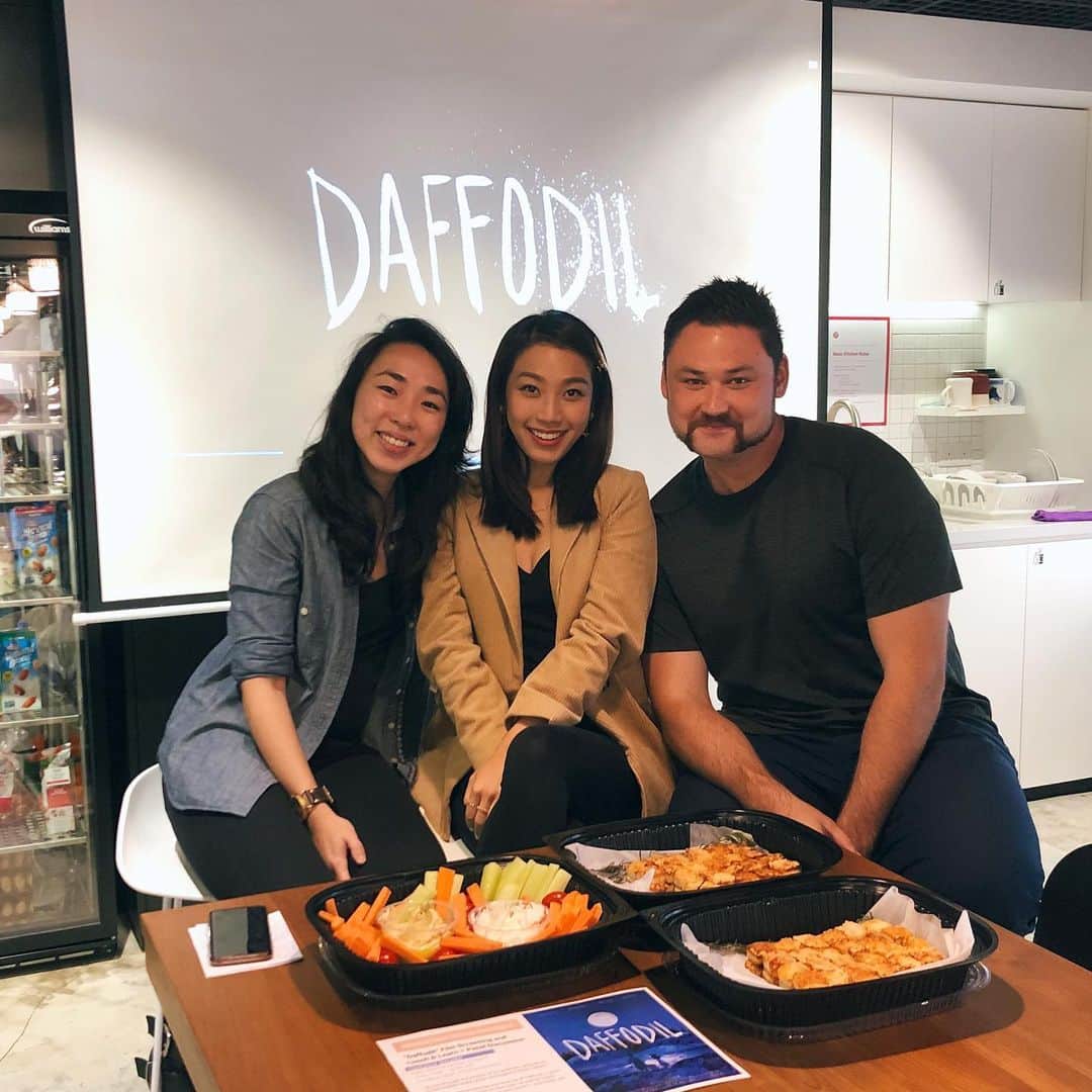 レスレイ・チアンさんのインスタグラム写真 - (レスレイ・チアンInstagram)「Lululemon Headquarters! 🍋🧘🏻‍♀️ We had a private screening of DAFFODIL for the folks at Lululemon today, and had a beautiful discussion on Mental Health! It is so important to continue to talk openly about it, because ain’t nothing shameful or weak about being a warrior! 💪🏻✨ I can’t wait for this film to be released to the public, details to follow! #DAFFODIL #Lululemon #mentalhealth #talkingmental @daffodil.film @nicolafan @aaronsrobbie @talkingmental」11月21日 22時00分 - lesleychianglove