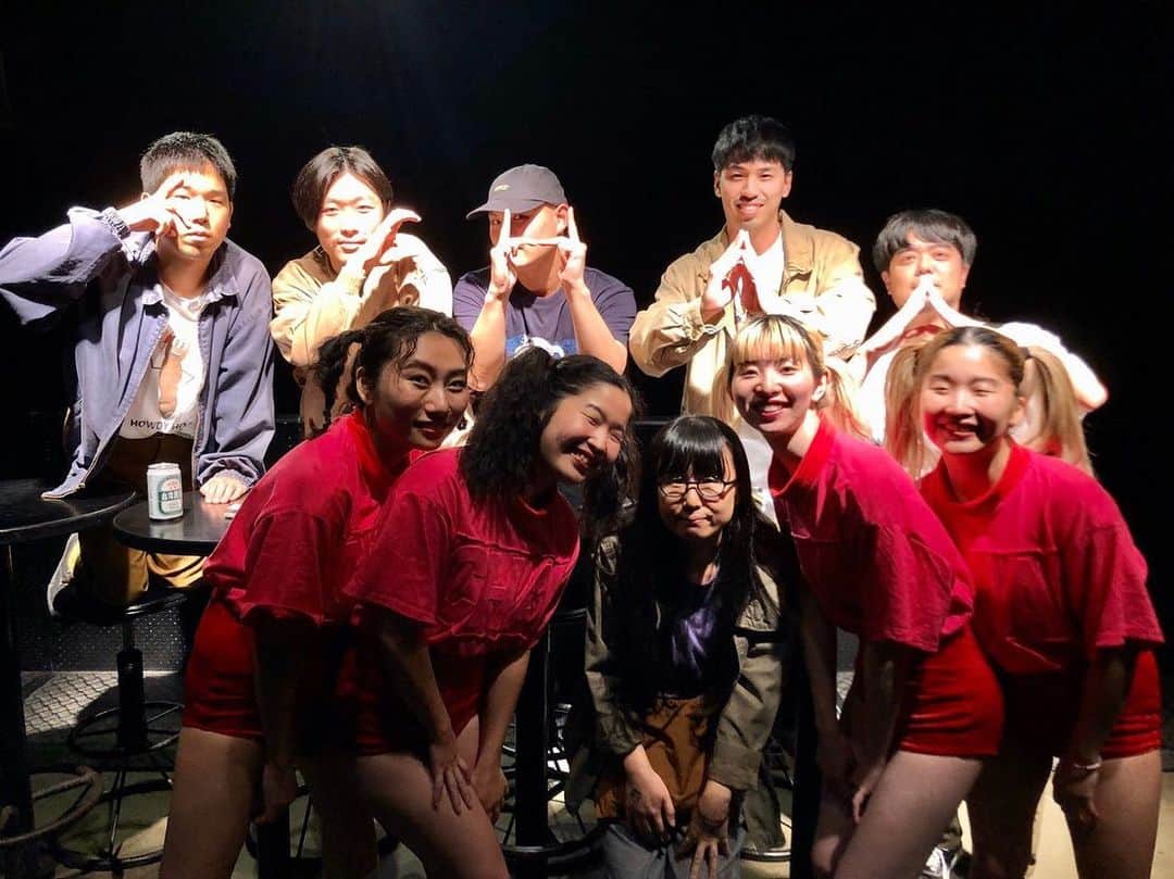 土井コマキのインスタグラム：「ネバヤンとCHAIの相性良すぎるカップリングツアー台北。 どっちもいつもと違う感じに聞こえた！海外用にアレンジかえてるのか、音作りをかえているのか、私の気持ちの問題か？ めっちゃ台北の音楽好きたちに求められてるのを、肌で感じて感動したー！  #802mg #802tap  #こまきっぷ #台北 #台湾」