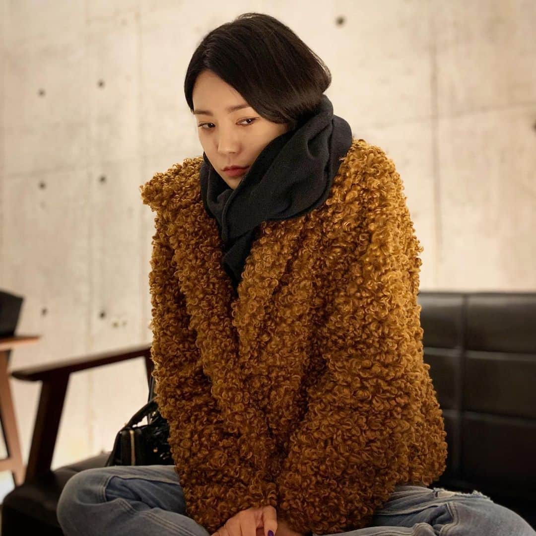 リジ のインスタグラム：「정답은 바나나쥬스🍌」