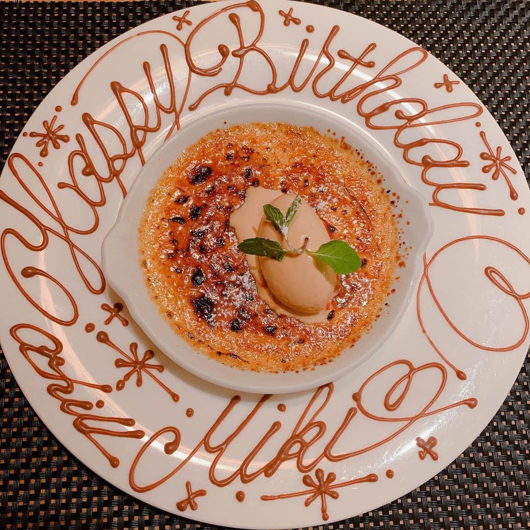 河西美希さんのインスタグラム写真 - (河西美希Instagram)「美味しかった&楽しすぎた🥺❣ プレートの文字があまりにもデザイン性高くて普通のお洒落な皿だと思って時差で驚いたやつ。 ありがとうございました😭😭😭✨」11月21日 22時42分 - mikipon1111